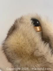 MaxSold Auction: Vintage Natural Silver Fox Fur Stole Wrap or Scarf - Toronto (Ontario, Canada) PARTNER MANAGED Estate Sale Online Auction -  Glen Road