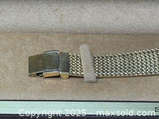 MaxSold Auction: Vintage Seiko Lassale Men’s Dress Watch  - Toronto (Ontario, Canada) PARTNER MANAGED Estate Sale Online Auction -  Glen Road