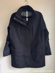 MaxSold Auction: Women’s Lululemon StretchSeal Relaxed-Fit Long Rain Jacket in Black sz 4 - Toronto (Ontario, Canada) PARTNER MANAGED Estate Sale Online Auction -  Glen Road