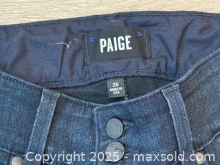 MaxSold Auction: Women’s Premium Brand Pants and Jeans Lot - Toronto (Ontario, Canada) PARTNER MANAGED Estate Sale Online Auction -  Glen Road