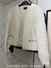 MaxSold Auction: Women’s Skinny Jeans sz S x4  - Toronto (Ontario, Canada) PARTNER MANAGED Estate Sale Online Auction -  Glen Road