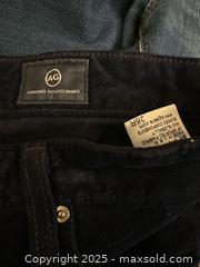 MaxSold Auction: Women’s Skinny Jeans sz S x4  - Toronto (Ontario, Canada) PARTNER MANAGED Estate Sale Online Auction -  Glen Road