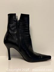 MaxSold Auction: Women’s Stuart Weitzman Black Leather High Heeled Ankle Boots size 7 - Toronto (Ontario, Canada) PARTNER MANAGED Estate Sale Online Auction -  Glen Road