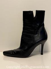 MaxSold Auction: Women’s Stuart Weitzman Black Leather High Heeled Ankle Boots size 7 - Toronto (Ontario, Canada) PARTNER MANAGED Estate Sale Online Auction -  Glen Road