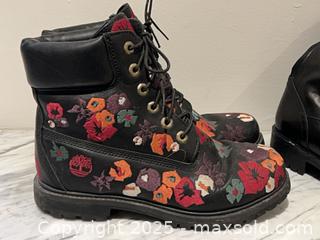 MaxSold Auction: Women’s Timberland Floral Boots + Tall Black Leather Boots sz 8 - Toronto (Ontario, Canada) PARTNER MANAGED Estate Sale Online Auction -  Glen Road