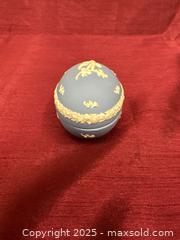 MaxSold Auction: Single Wedgwood Jasperware Oval Trinket Box - Renfrew (Ontario, Canada) SELLER MANAGED Downsizing Online Auction - Plaunt Street South