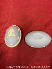 MaxSold Auction: Single Wedgwood Jasperware Oval Trinket Box - Renfrew (Ontario, Canada) SELLER MANAGED Downsizing Online Auction - Plaunt Street South