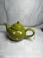 MaxSold Auction: Ceramic Teapot with Lid, Green Polka Dots, 24–32 oz - Toronto (Ontario, Canada) SELLER MANAGED Estate Sale Online Auction - Esander Drive (STORAGE)