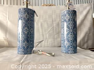 MaxSold Auction: Pair of White &#38; Blue Ceramic Table Lamps - Toronto (Ontario, Canada) SELLER MANAGED Estate Sale Online Auction - Esander Drive (STORAGE)
