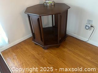 MaxSold Auction: End Table D - Toronto (Ontario, Canada) Estate Sale Online Auction - Lesterwood Crescent