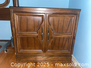 MaxSold Auction: Nightstand C - Toronto (Ontario, Canada) Estate Sale Online Auction - Lesterwood Crescent