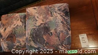 MaxSold Auction: Pillows B - Toronto (Ontario, Canada) Estate Sale Online Auction - Lesterwood Crescent