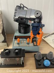 MaxSold Auction: Radio Shack Armatron - Scarborough (Ontario, Canada) SELLER MANAGED Downsizing Online Auction - Kingston Road (STORAGE)