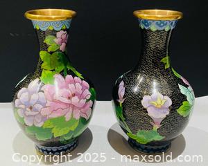 MaxSold Auction: (2) Vintage Asian Cloisonne Vases  - Richmond Hill (Ontario, Canada) SELLER MANAGED Reseller Online Auction - Highway 7 East (Shoppes Of The Parkway)