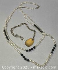 MaxSold Auction: Several Vintage / Pre-Loved Costume Necklaces  - Richmond Hill (Ontario, Canada) SELLER MANAGED Reseller Online Auction - Highway 7 East (Shoppes Of The Parkway)