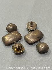 MaxSold Auction: Signed 925 Silver Earrings  - Richmond Hill (Ontario, Canada) SELLER MANAGED Reseller Online Auction - Highway 7 East (Shoppes Of The Parkway)