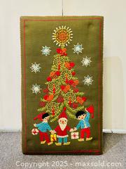 MaxSold Auction: Vintage 1970 Handmade Christmas Bench  - Richmond Hill (Ontario, Canada) SELLER MANAGED Reseller Online Auction - Highway 7 East (Shoppes Of The Parkway)