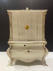 MaxSold Auction: Vintage Style Musical Ballerina Clock Jewelry Box in Working Condition  - Richmond Hill (Ontario, Canada) SELLER MANAGED Reseller Online Auction - Highway 7 E (shoppes Of The Parkway)