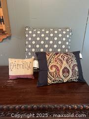 MaxSold Auction: Collection of 3 throw pillows  - Trent Hills (Ontario, Canada)  PARTNER MANAGED Estate Sale Online Auction -  Trent River Road