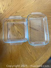MaxSold Auction: Pyrex &#38; Anchor Hocking Glass Bakeware + 2 Metal Cake Pans, 4pc - Trent Hills (Ontario, Canada)  PARTNER MANAGED Estate Sale Online Auction -  Trent River Road
