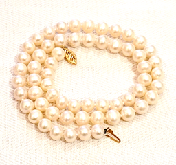 MaxSold Auction: Imperial by Josh Bazar Freshwater Pearl Necklace 14K Gold Clasp 18 in. - Ottawa (Ontario, Canada) SELLER MANAGED Downsizing Online Auction - Barrie Avenue