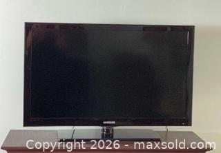 MaxSold Auction: Samsung 40" Flat-screen TV  - Ottawa (Ontario, Canada) PARTNER MANAGED Estate Sale Online Auction - Grant Carman Drive (CONDO)