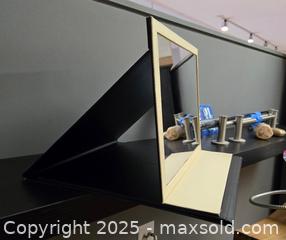 MaxSold Auction: Complete Bathroom Accessories & Essentials Lot? - San Francisco (California, USA) PARTNER MANAGED Estate Sale Online Auction - 10th Street (CONDO)