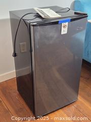 MaxSold Auction: Midea Mini Fridge – Compact Refrigerator? - San Francisco (California, USA) PARTNER MANAGED Estate Sale Online Auction - 10th Street (CONDO)