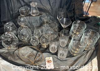 MaxSold Auction: Mixed Glassware Collection – Bowls, Snifters & Barware - San Francisco (California, USA) PARTNER MANAGED Estate Sale Online Auction - 10th Street (CONDO)