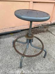 MaxSold Auction: Adjustable Industrial Metal Stool, Laboratory Stool, Gray-Blue Painted Steel - Toronto (Ontario, Canada) SELLER MANAGED Downsizing Online Auction - Shaw Street