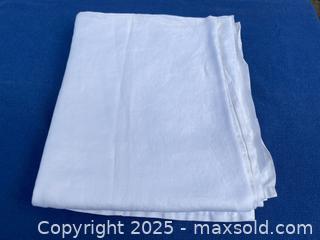 MaxSold Auction: Vintage Linen Damask Tablecloth(Huge) and 8 linen Towels (larger Towels than ones in lot 102) - Toronto (Ontario, Canada) SELLER MANAGED Downsizing Online Auction - Shaw Street