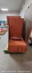 MaxSold Auction: L SHAPED CORNER DESK, LARGE - Gravenhurst (Ontario, Canada) SELLER MANAGED Commercial Liquidation Online Auction - Progress Road