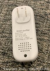 MaxSold Auction: Air Purifier - Toronto (Ontario, Canada) SELLER MANAGED Moving Online Auction - Ridley Boulevard (CONDO)