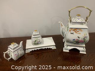 MaxSold Auction: Birds and Flowers of the Orient - Toronto (Ontario, Canada) SELLER MANAGED Moving Online Auction - Ridley Boulevard (CONDO)