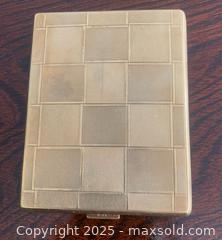 MaxSold Auction: Cigs Case #1 - Toronto (Ontario, Canada) SELLER MANAGED Moving Online Auction - Ridley Boulevard (CONDO)