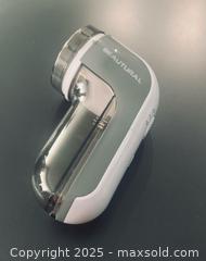 MaxSold Auction: Fabric Shaver - Toronto (Ontario, Canada) SELLER MANAGED Moving Online Auction - Ridley Boulevard (CONDO)