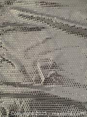 MaxSold Auction: Shower Curtain - Toronto (Ontario, Canada) SELLER MANAGED Moving Online Auction - Ridley Boulevard (CONDO)