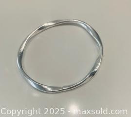 MaxSold Auction: Sterling Silver Bracelet #36 - Toronto (Ontario, Canada) SELLER MANAGED Moving Online Auction - Ridley Boulevard (CONDO)