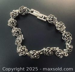 MaxSold Auction: Sterling Silver Bracelet #5 - Toronto (Ontario, Canada) SELLER MANAGED Moving Online Auction - Ridley Boulevard (CONDO)