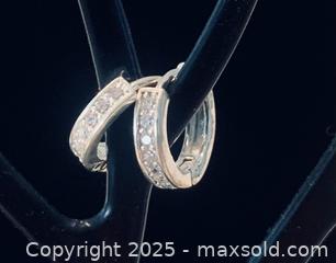 MaxSold Auction: Sterling Silver Earrings #10 - Toronto (Ontario, Canada) SELLER MANAGED Moving Online Auction - Ridley Boulevard (CONDO)