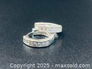 MaxSold Auction: Sterling Silver Earrings #10 - Toronto (Ontario, Canada) SELLER MANAGED Moving Online Auction - Ridley Boulevard (CONDO)