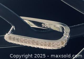 MaxSold Auction: Sterling Silver Earrings #7 - Toronto (Ontario, Canada) SELLER MANAGED Moving Online Auction - Ridley Boulevard (CONDO)