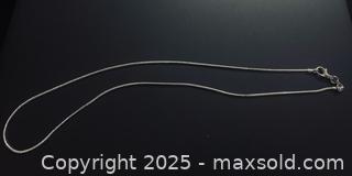 MaxSold Auction: Sterling Silver Necklace #8 - Toronto (Ontario, Canada) SELLER MANAGED Moving Online Auction - Ridley Boulevard (CONDO)