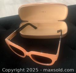 MaxSold Auction: Zara Sunglasses - Toronto (Ontario, Canada) SELLER MANAGED Moving Online Auction - Ridley Boulevard (CONDO)