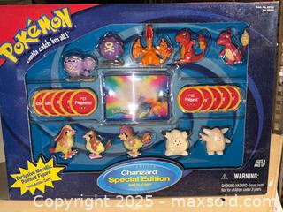 MaxSold Auction: Hasbro Pokémon Mewtwo and Charizard Special Edition Battle Sets (2000) - Warwick (Rhode Island, USA) SELLER MANAGED Reseller Online Auction - Warwick Avenue