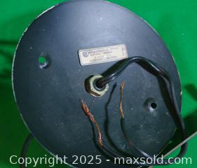 MaxSold Auction: MCM Plastic Crackled Amber Hanging Light Fixture - Ottawa (Ontario, Canada) SELLER MANAGED Estate Sale Online Auction - Palsen Street