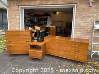 MaxSold Auction: MCM Vintage Peppler Bros Wood 3-Piece Bedroom Set - Ottawa (Ontario, Canada) SELLER MANAGED Estate Sale Online Auction - Palsen Street