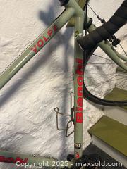 MaxSold Auction: Bianchi Volpe Bicycle - Arlington (Massachusetts, USA) SELLER MANAGED Estate Sale Online Auction -  Oakland Avenue