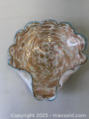 MaxSold Auction: Mod Era Shimmering Iridescent Murano Italy Art Glass Bowl 10" - Toronto (Ontario, Canada) PARTNER MANAGED Reseller Online Auction - Railside Road