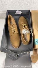 MaxSold Auction: 4 pairs Mens Shoes Size 8.5 New in Box - Dundee Township (Illinois, USA) PARTNER MANAGED Commercial Liquidation Online Auction - Airport Road